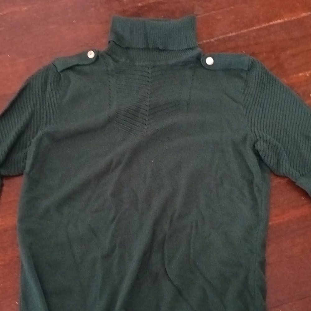 White House Black Market Women's Small Green Turtleneck